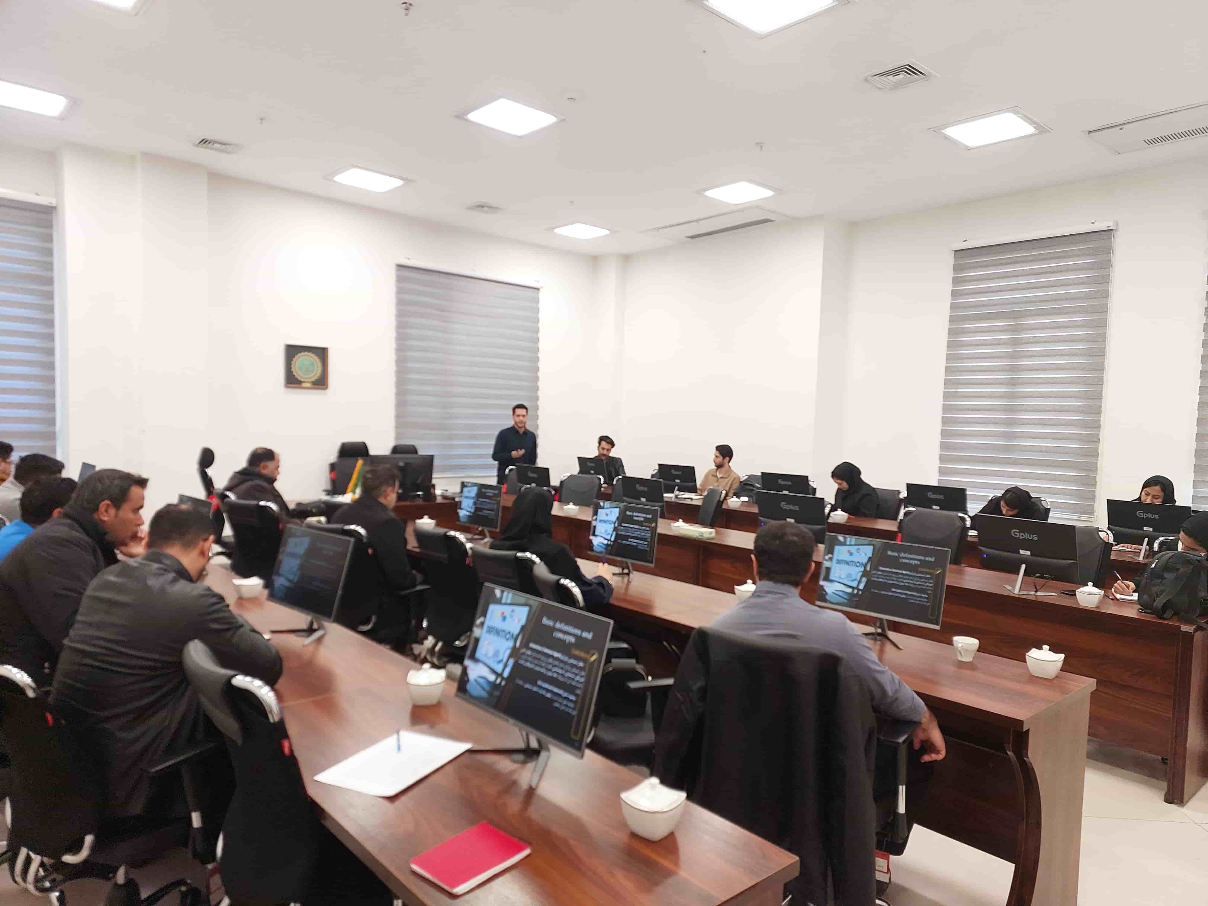 کارگاه عملی نمونه برداری آلاینده های شیمیایی و کالیبراسیون پمپ